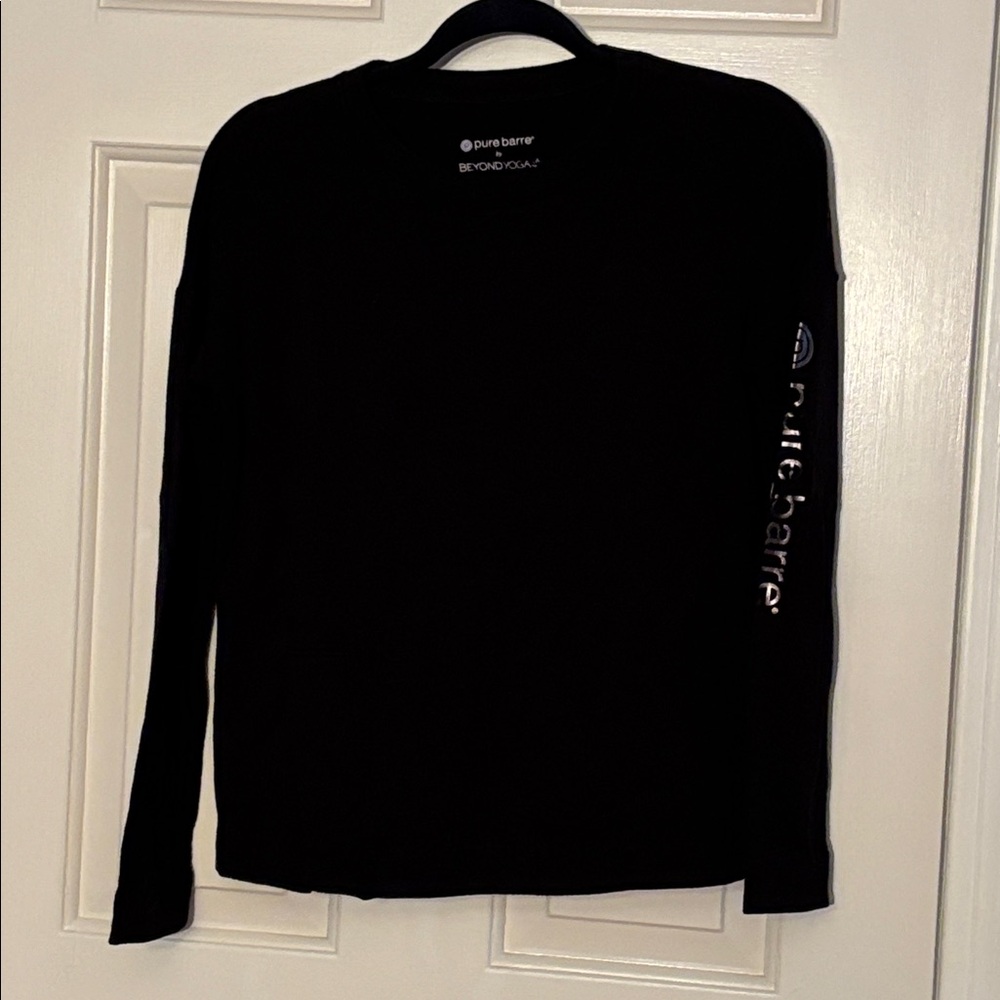 Pure Barre by Beyond Yoga black sweatshirt